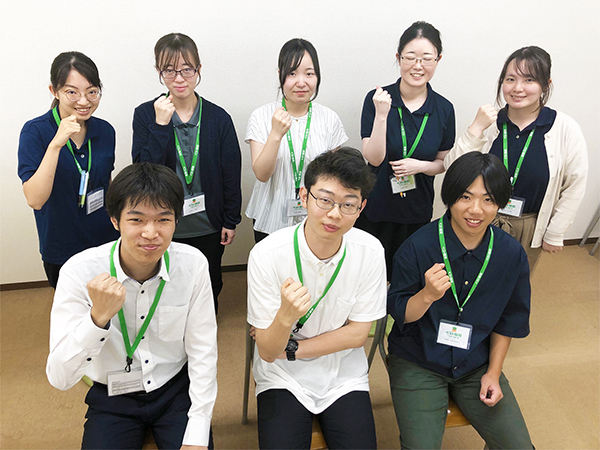 希望ヶ丘教室の様子：優しく楽しい先生がしっかりサポートします。