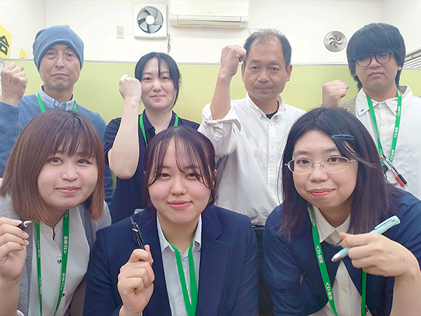 飯寺教室の様子：経験豊富なスタッフがお子さまをサポートいたします！