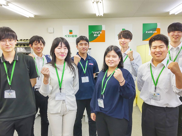 千石教室の様子：優しい先生たちと一緒に楽しく勉強しよう！