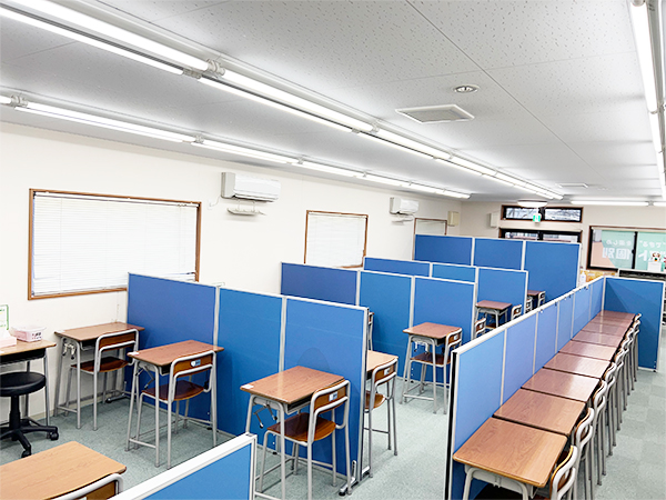 白河中央教室の様子：集中して学習できる環境を整備しています