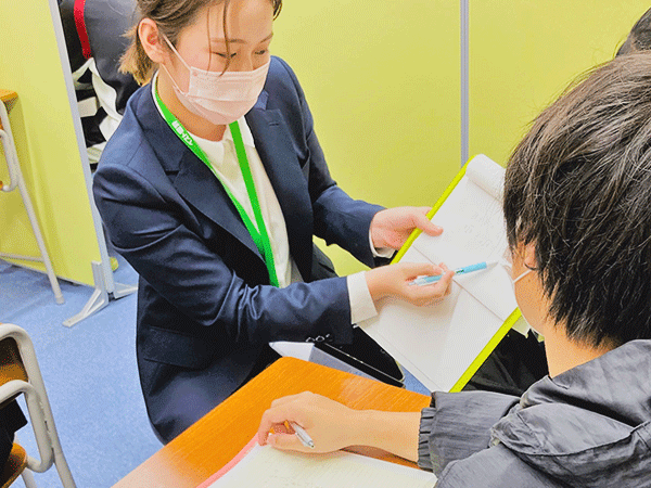 船岡教室の様子：教室開校日の自習はいつでも大歓迎です！
