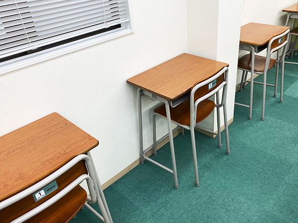 桜町中央教室の様子：教室開校時間中は常に自習が可能です。