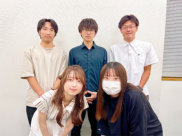 清住教室の様子：「楽しく」「できる」を作る先生たちです。