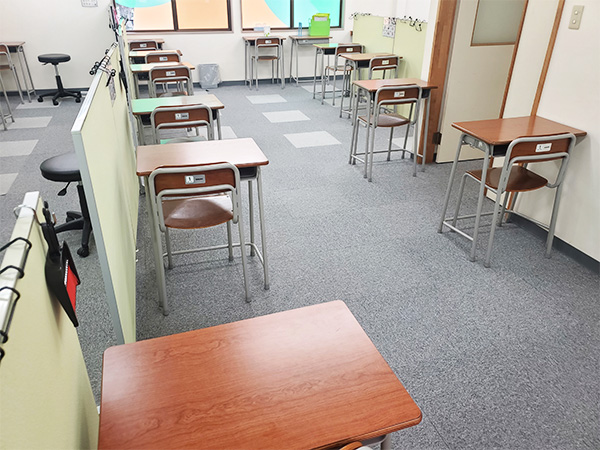 丸子教室の様子：座席数十分に確保しています！自習にもどうぞ！