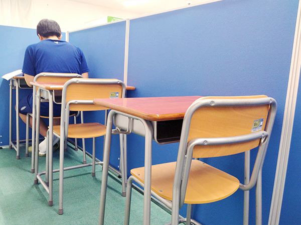 白石教室の様子：自習スペースも完備しております。