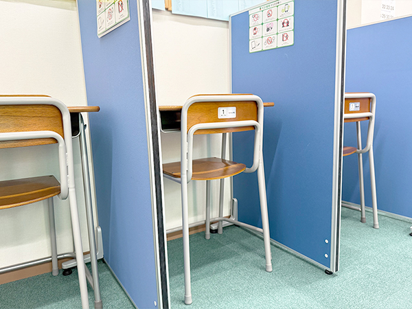 行健教室の様子：自習の時も質問してくださいね！