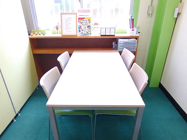 石川町教室の様子：進路や勉強等の悩みをお伺いします！