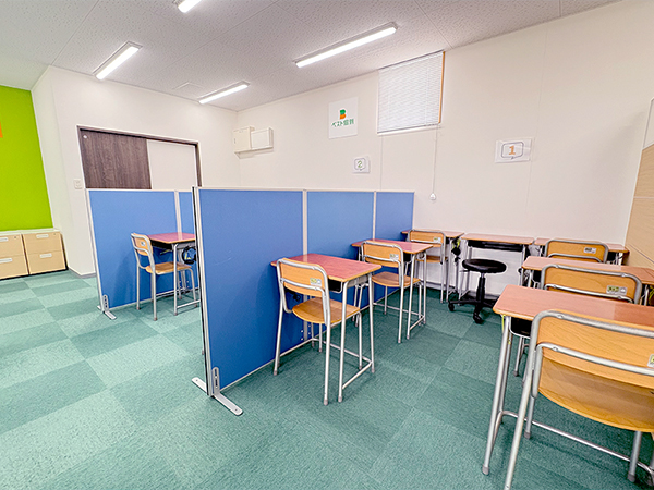 大和教室の様子：勉強に集中しやすい環境を用意しております。