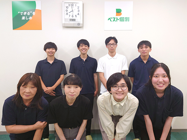 春日教室の様子：優しく元気な先生が待っています！
