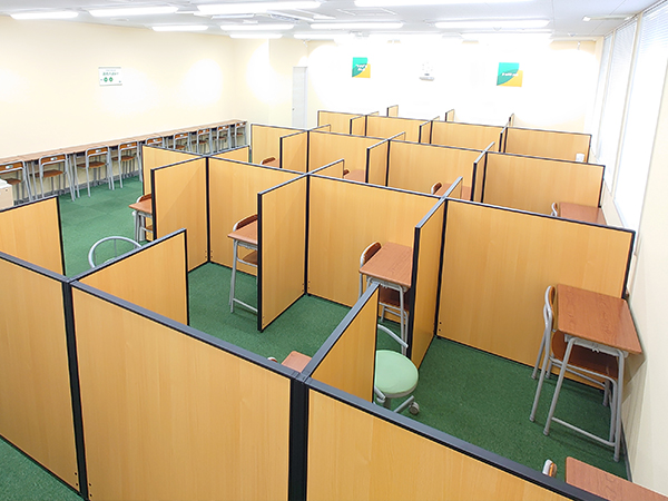 ハローズ三木教室の様子：勉強に集中できる環境でお待ちしています！