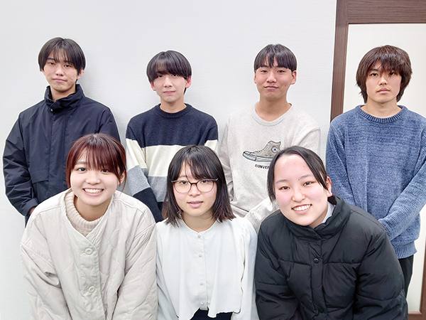 ハローズ三木教室の様子：わかりやすくて優しい先生がたくさんいます。