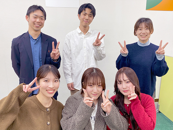 泉向陽台教室の様子：明るく、優しい先生たちが全力で応援します！