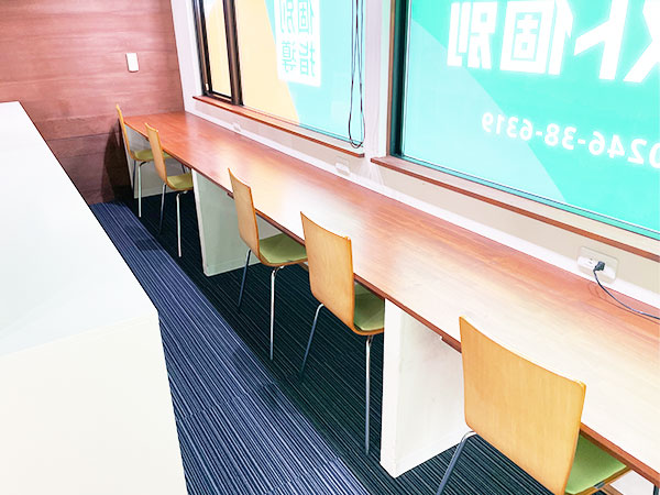 いわき小名浜教室の様子：いつでも使える自習スペースを完備しております。