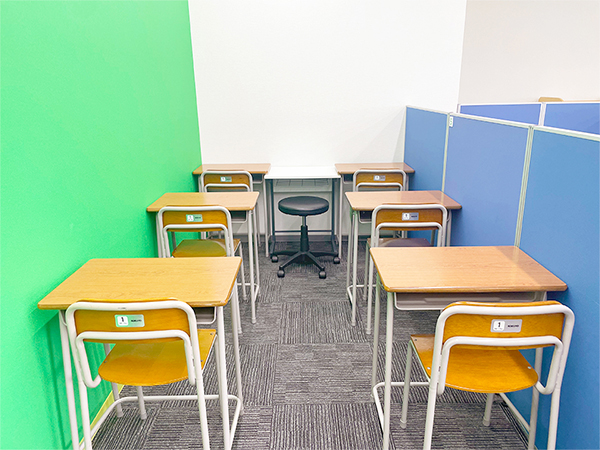 多度津教室の様子：一人ひとりが集中して勉強に取り組めます！